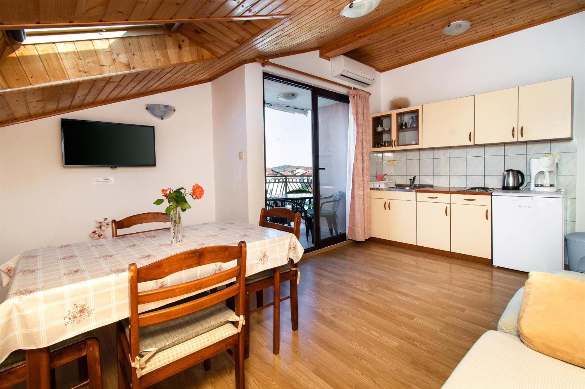 Apartments Green Garden Vodice Exterior photo